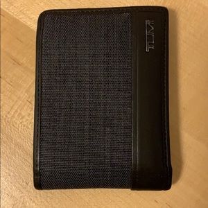 Tumi men wallet